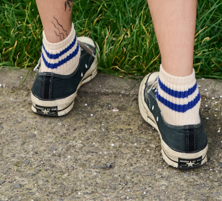 Close-up of Escuyer Women Striped Ankle Socks Off Black / Ecru — refined stripe detail at the cuff