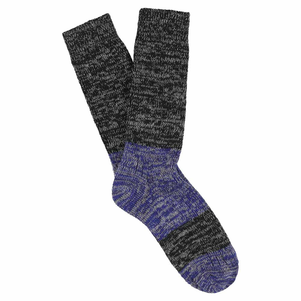 Off-black and bright blue colour-block melange socks by Escuyer, combed cotton, made in Portugal
