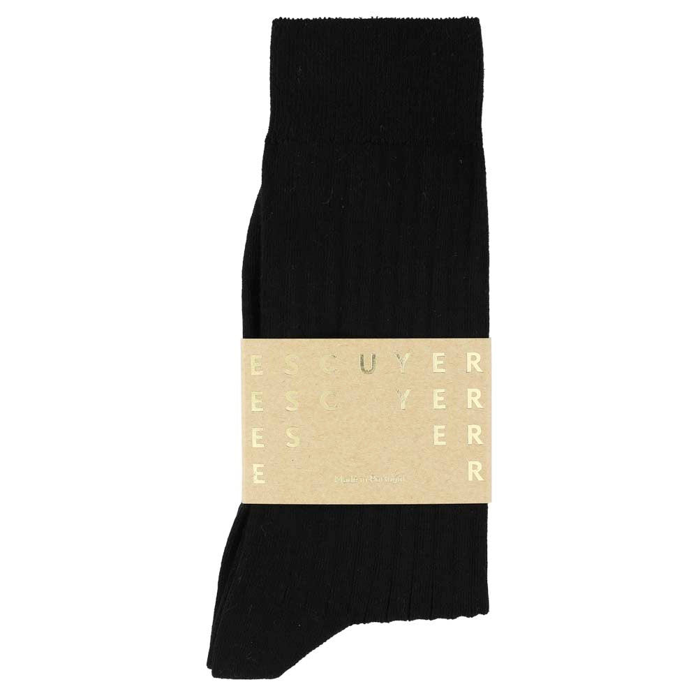 Escuyer Men Classic Ribbed Socks in Black – label detail, made in Portugal