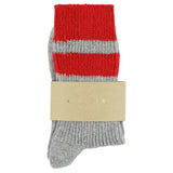 Close-up of Escuyer Grey / Red women's striped cashmere socks — 10% cashmere, 38% virgin wool, GRS certified recycled polyamide