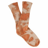 One-of-a-kind women's tie dye crew socks in rust and pink, hand-dyed, made in Portugal by Escuyer