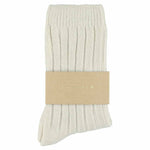 Close-up of Escuyer Ecru women's cashmere crew socks — 10% cashmere, 38% virgin wool, GRS certified recycled polyamide