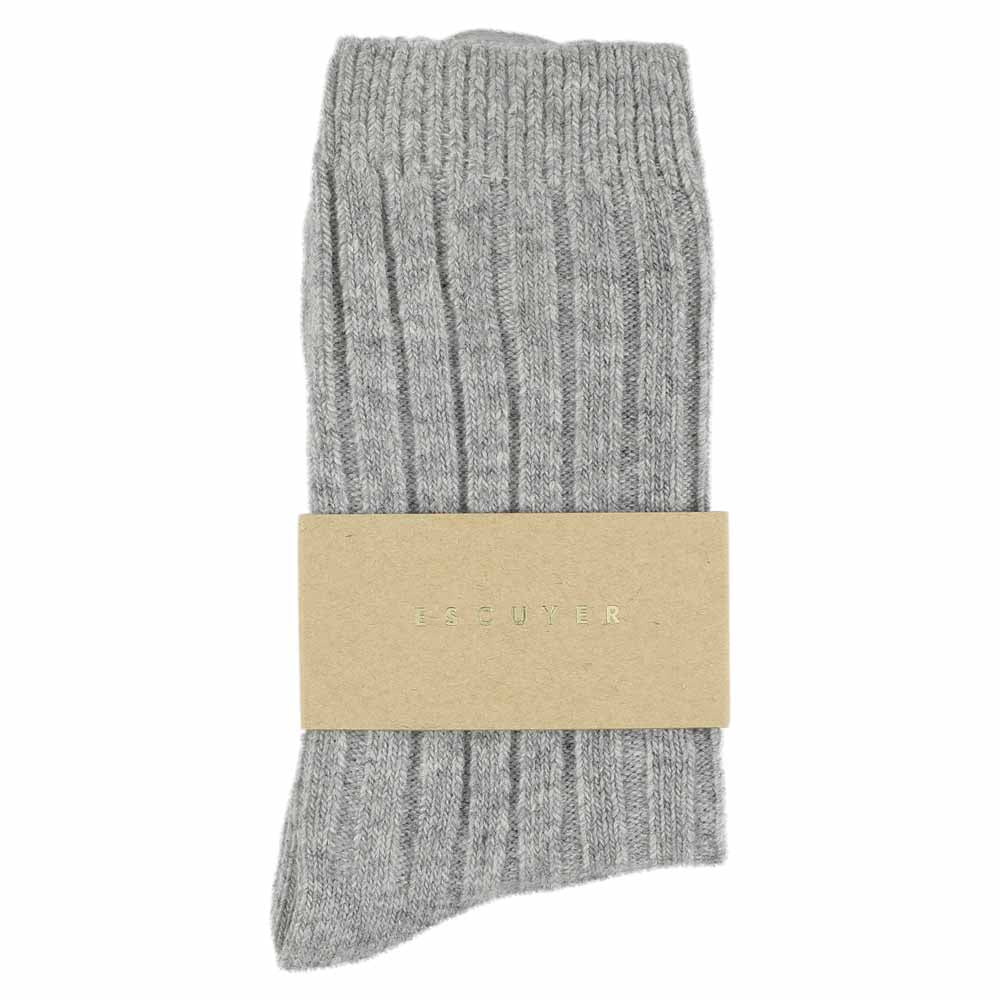 Close-up of Escuyer Light Grey women's cashmere crew socks — 10% cashmere, 38% virgin wool, GRS certified recycled polyamide