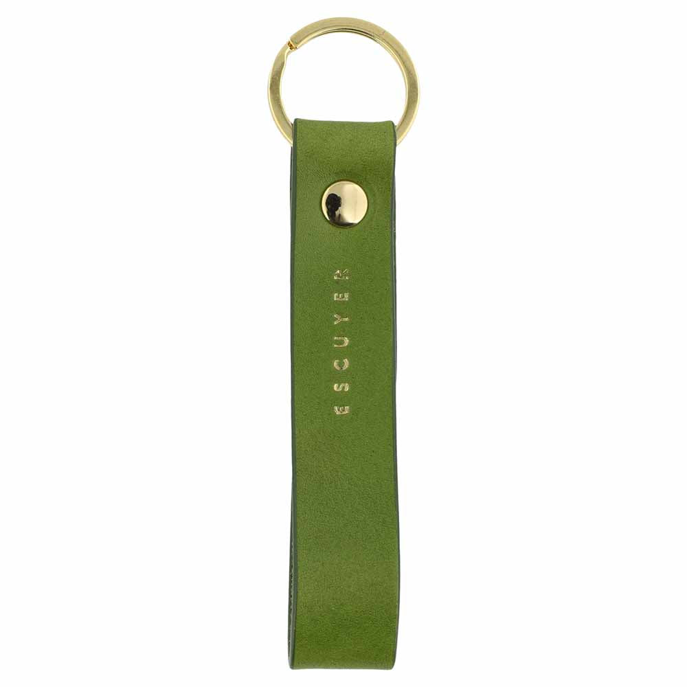 Escuyer jungle green leather keychain — Italian vegetable tanned leather tab with gold metal ring and gold Escuyer logo